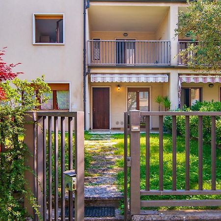 Verona - Familyoasi Free Parking And Garden Extérieur photo