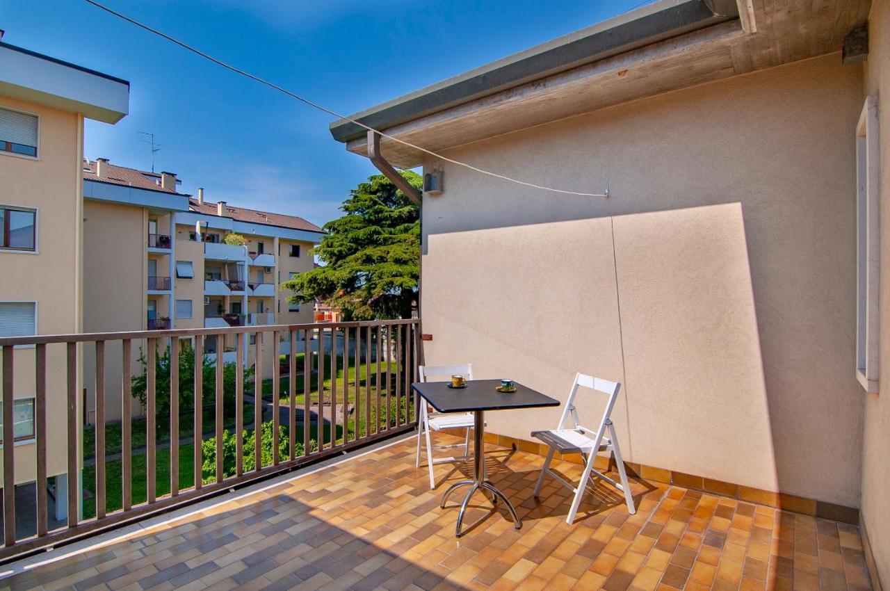 Verona - Familyoasi Free Parking And Garden Extérieur photo